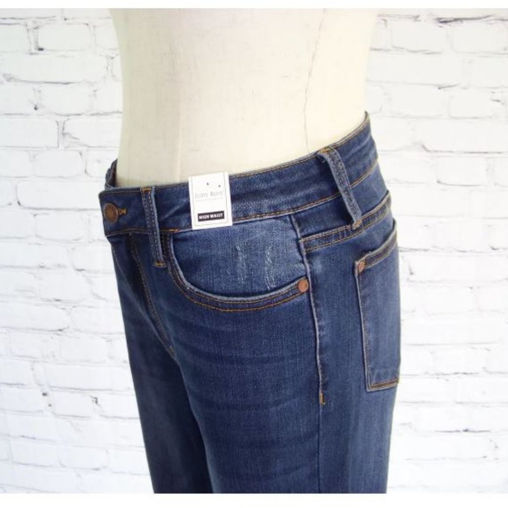 Judy Blue High Rise Fit Flares - Size 9 - Picture 3 of 3